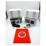 Franklin Mint 1:24 1988 + 1993 Corvettes Die-Cast