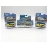 Greenlight Exclusive Vacation w/Trailer + Cabs