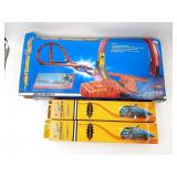 Hot Wheels Power Loop Set + Strip Action Sets