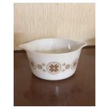 Pyrex 473 one quart Town & Country pattern