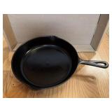 10' cast iron frying pan