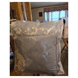 King size Comforter Set - J. Queen NY