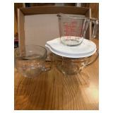 3 Large glass Measuring cups- pampered chef 8