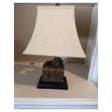 Fine Arts books/lion lamp