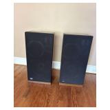 LS-P5000X Pair Kenwood speakers. No cords/cables