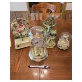 Anniversary clock (Elgin), musical boxes