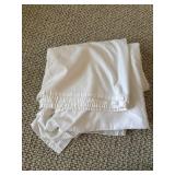 Vera wang queen sized bed top sheet