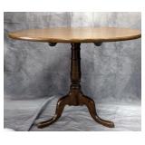 Queen Anne Tilt Top One Board Table