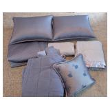 Blue Bed Linens & Decorator Pillows