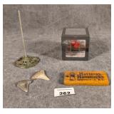 2 Sharks Teeth, 'Magic' Bank, Bill Stab,etc