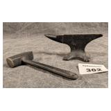 Miniature Iron Anvil & Hammer