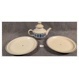 Iron Mountain Huckleberry Teapot & 2 Plates