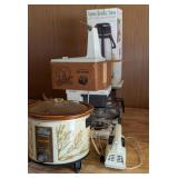 Group of Vintage Kitchen Appliances