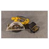 Dewalt Cordless Saw w/ Battery