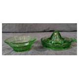 Green Depression Bowl & Chipped Juicer