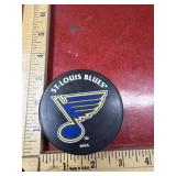 Hockey puck St. Louis Blues NHL