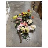 Box lot Floral mix