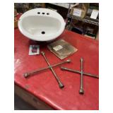 Mixed lot AND the proverbial kitchen sink!