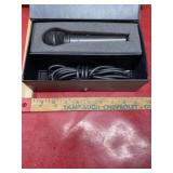 VTECH dynamic microphone in case with cord