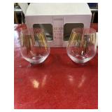 Pair stemless wine glasses Read Between the Wine