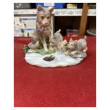 Resin wolf momma with cubs 6 inches tall