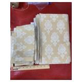 Lot of fabric Napkins and Placemats, 6 Napkins, 6