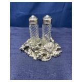 Silvertone Pewter ? crabs base holding salt &