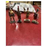 4 vintage figurines European soldiers / guards,
