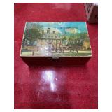 Vintage souvenir Williamsburg VA small cedar box