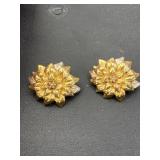 Vintage silver and gold tone flower clip on