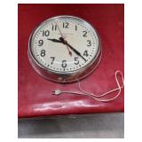 Vintage General Electric GE wall clock for