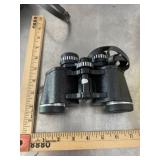 Vintage master craft binoculars in case