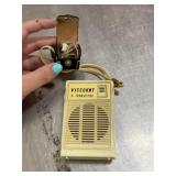 vintage Viscount 6 Transistor with vintage earbud