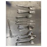 Kitchen silverware set