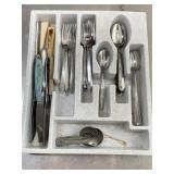 Kitchen silverware set