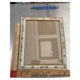 Vintage design picture frame