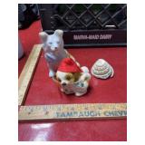 Mixed lot ceramic, velveteen, shell