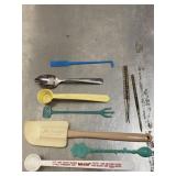 Vintage miscellaneous kitchenware