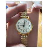 Vintage men's Sears watch Works scratch in lens