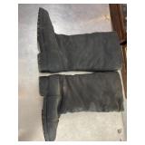 SKYR black weather resistant size 9M boots