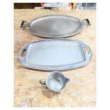 Metal serving lot, 2 trays and one creamer