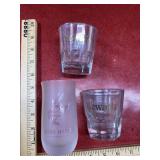 2 glass Dewarï¿½s whiskey cups and 1 Rï¿½my Martin