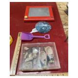 Mixed junk lot etch-a-sketch is missing one knob
