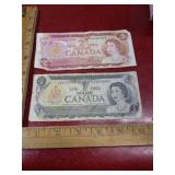 2 vintage Canada paper money 1973 1974