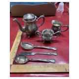 Silver plate lot small teapot, creamer, sugar, &