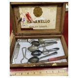 Vintage Habanello cigars wooden box with vintage