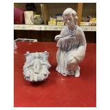 2 porcelain nativity figures baby Jesus and