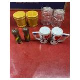 4 salt & pepper sets NY, Hawaii, etc