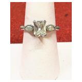 .925 silver ring with clear stones size 7.5