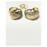 Gold tone Sarah Coventry clip-on hoop earrings